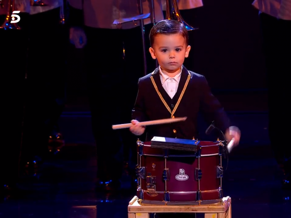 Hugo Molina vuelve a cautivar con su tambor a público y jurado y se convierte en finalista de 'Got Talent'