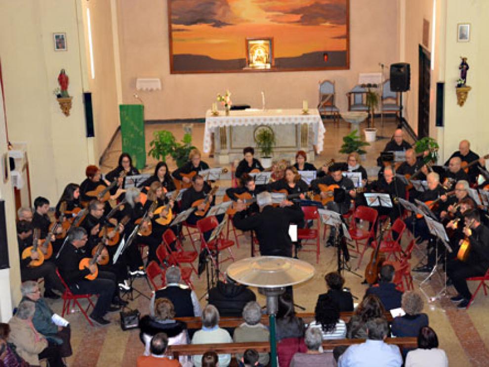 Las laudísticas actuaron en la iglesia de Alborge.
