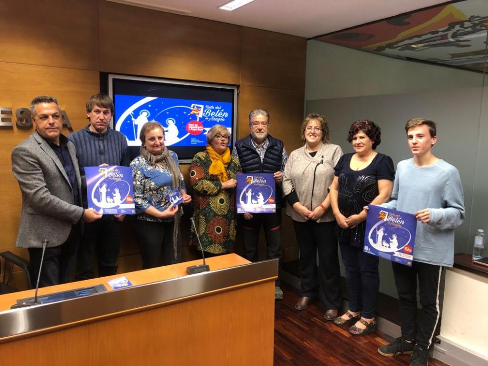 Algunos de los participantes en la Ruta del Belén de Aragón en la presentación de la actividad.