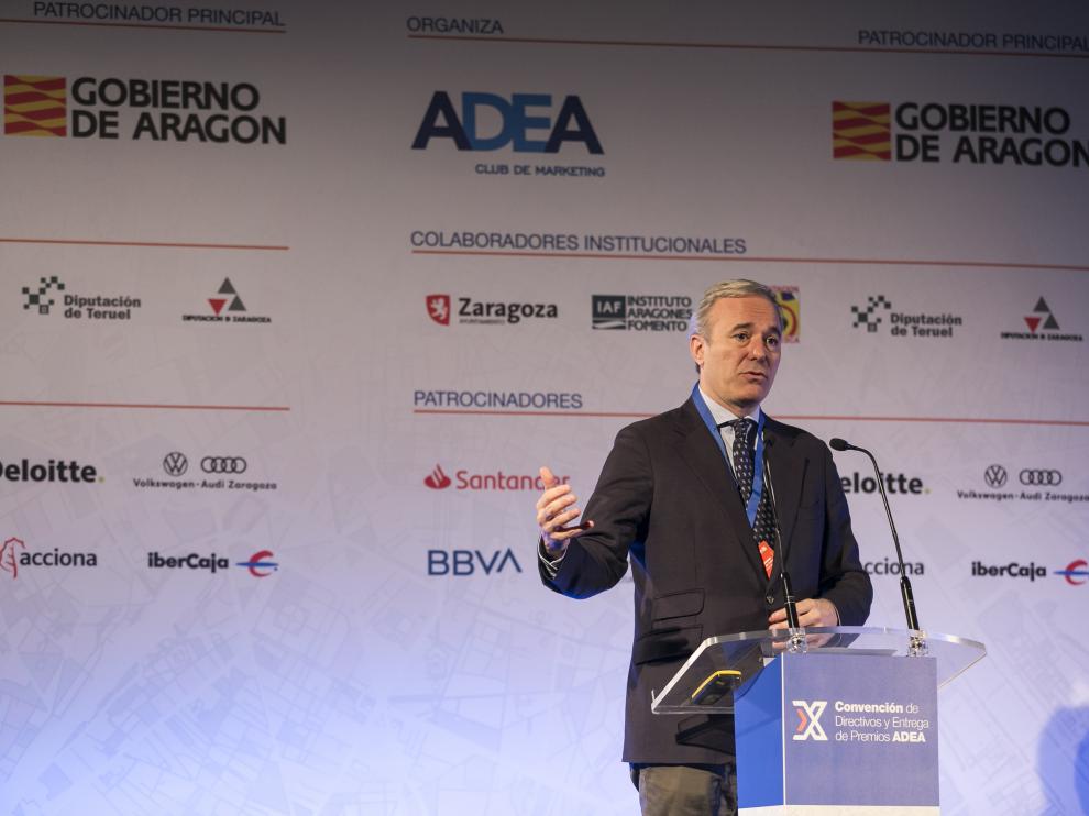 Jorge Azcón, durante su intervención en la convención de ADEA.