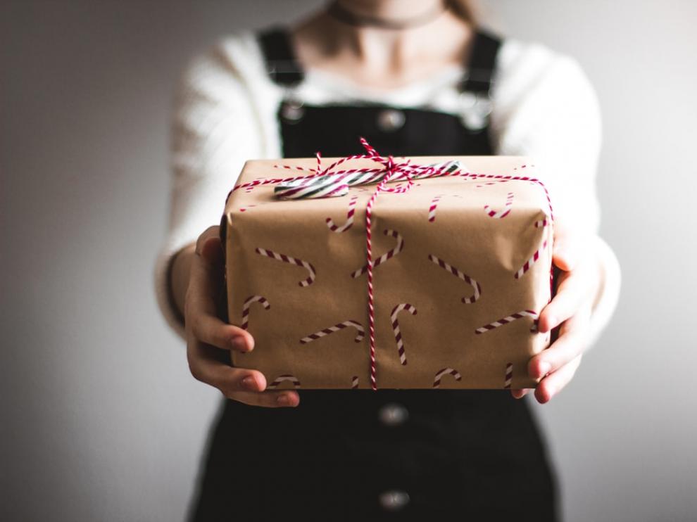 El amigo invisible es una tradición internacional que tiene diversas vertientes.