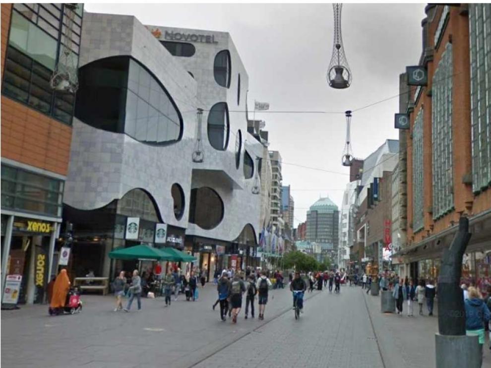 Calle Grote Markt, en La Haya, donde ha ocurrido el apuñalamiento.