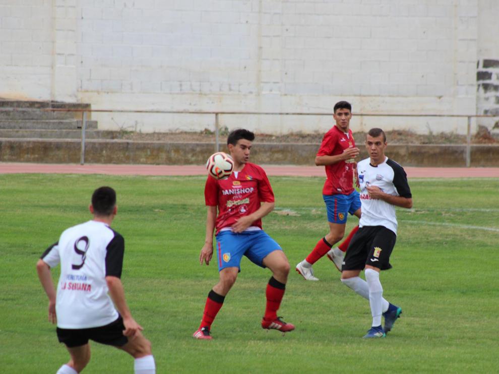 Fútbol. Regional Preferente- Calatayud vs. Montecarlo.