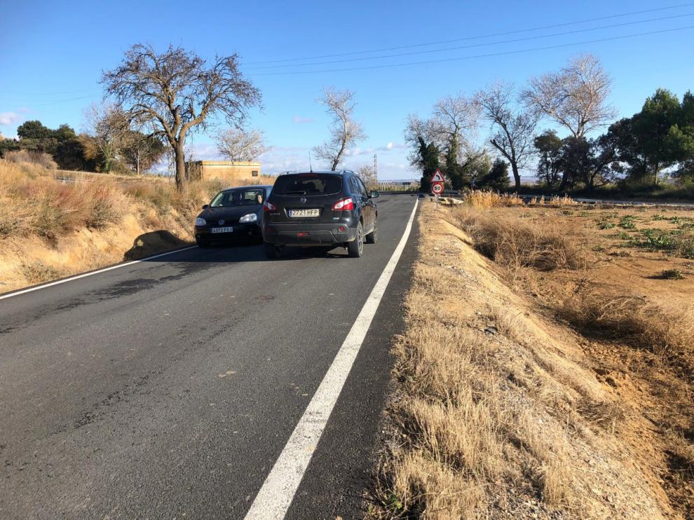 Los vecinos reclaman la mejora de la carretera A-140.