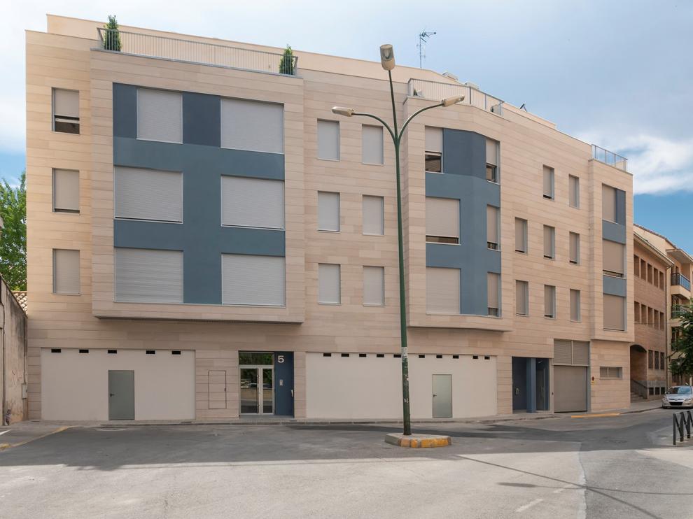 Proyecto Loreto (Huesca), empresa instaladora RP Revestimientos y arquitecto Luis Franco Gay.