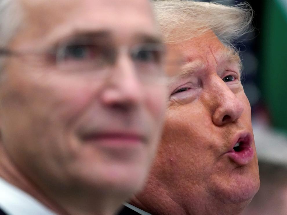 Trump, con el secretario general de la OTAN, Jens Stoltenberg, este miércoles en la cumbre de la OTAN en la ciudad británica de Watford.