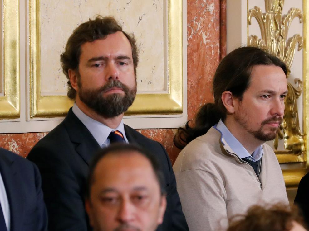 Pablo Iglesias junto al portavoz de Vox en el Congreso, Iván Espinosa de los Monteros.