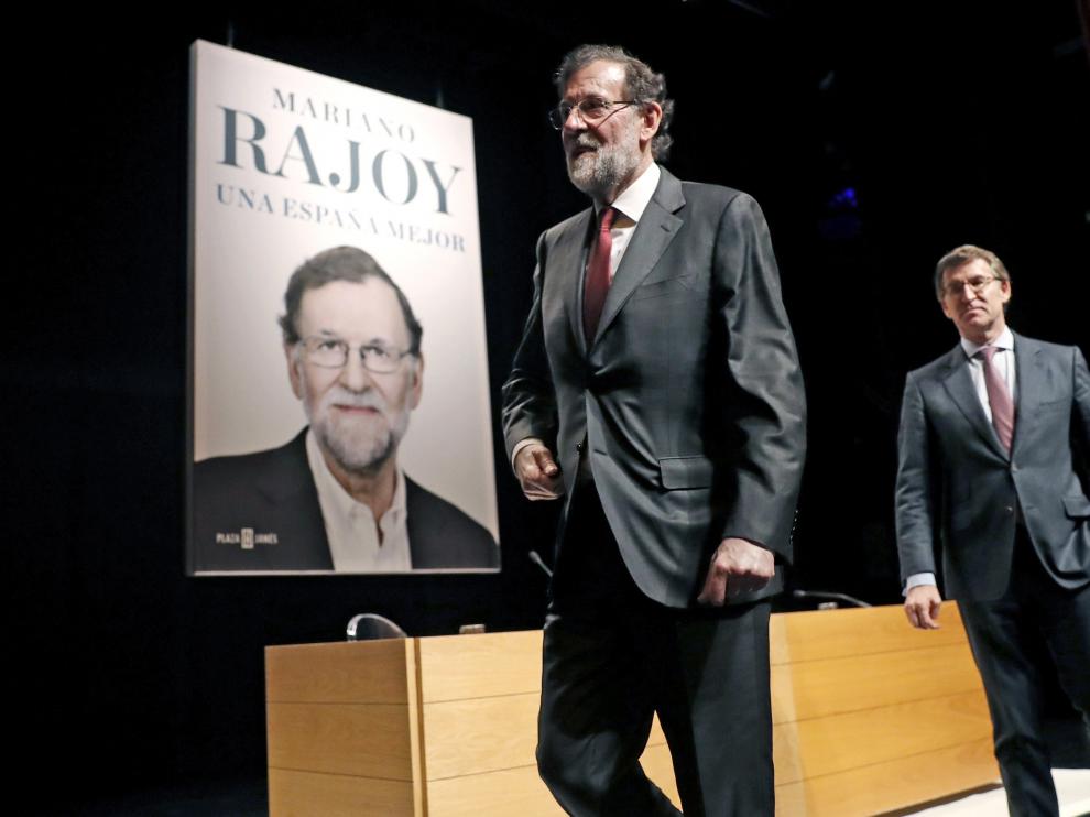 Mariano Rajoy y Alberto Nuñez Feijoo, durante la presentación del libro del expresidente.