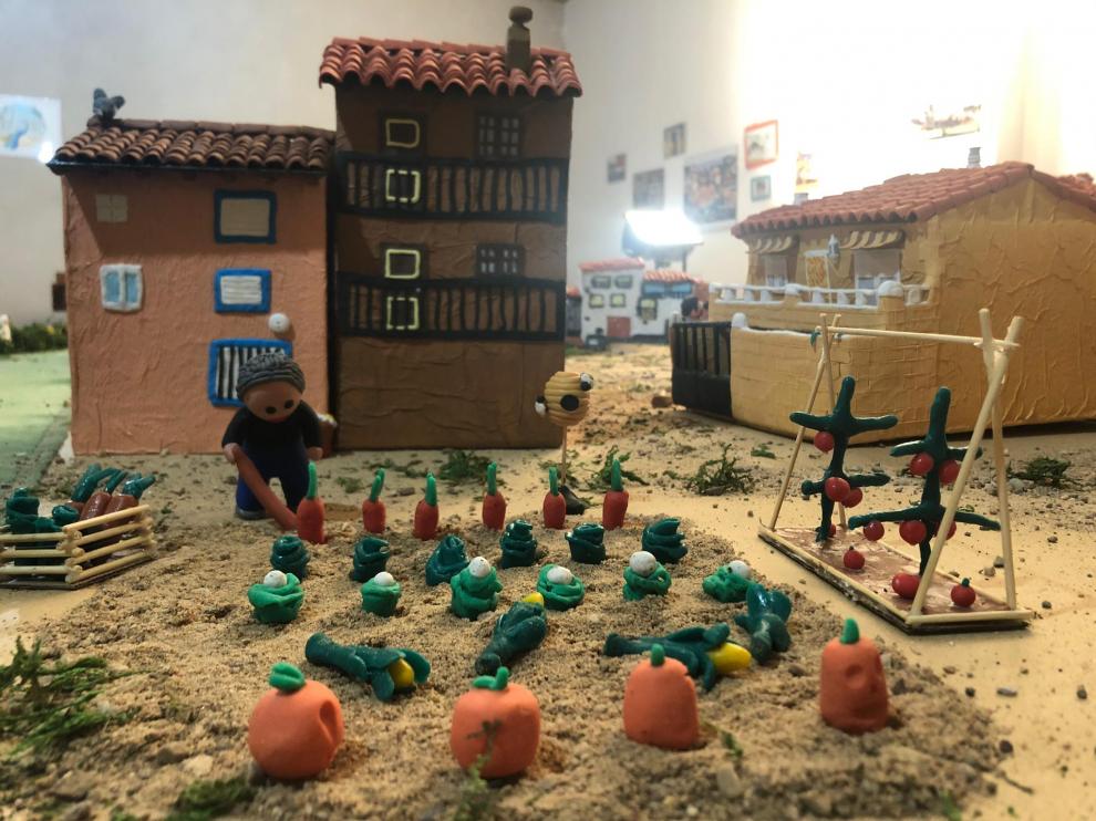 El belén de plastilina de Fuentes de Jiloca recrea los principales enclaves del pueblo.