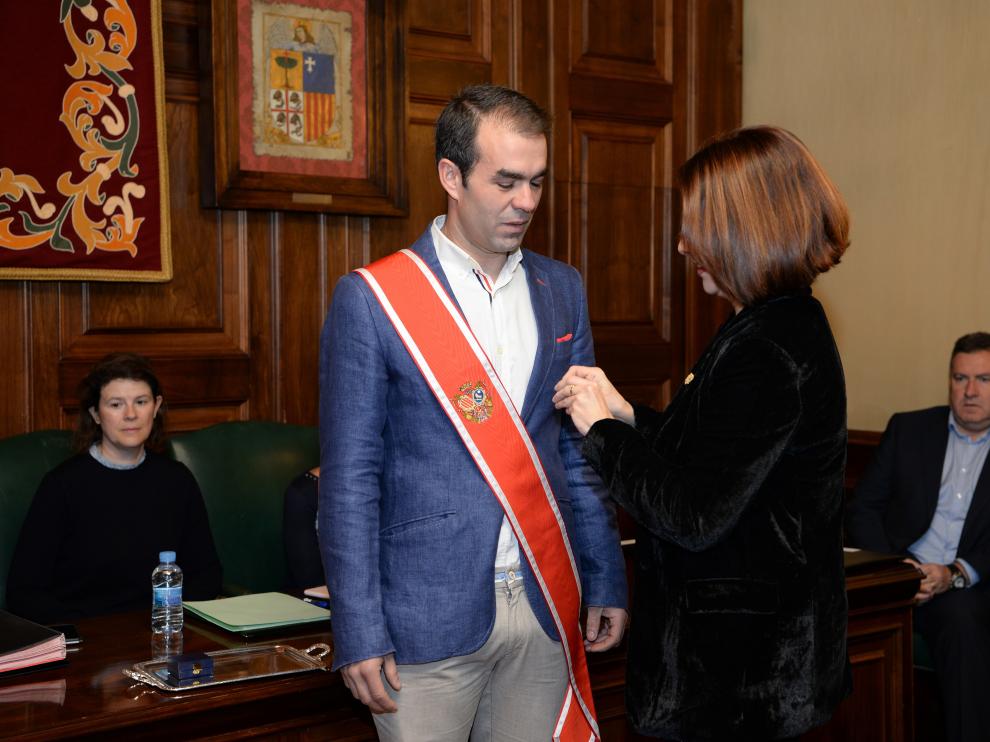 Toma de posesión del nuevo concejal de Ciudadanos del Ayuntamiento de Teruel, Carlos Aranda.
