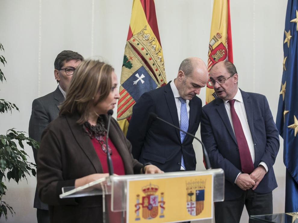 Pérez, Aliaga, Benedicto y Lambán, ayer en el Pignatelli