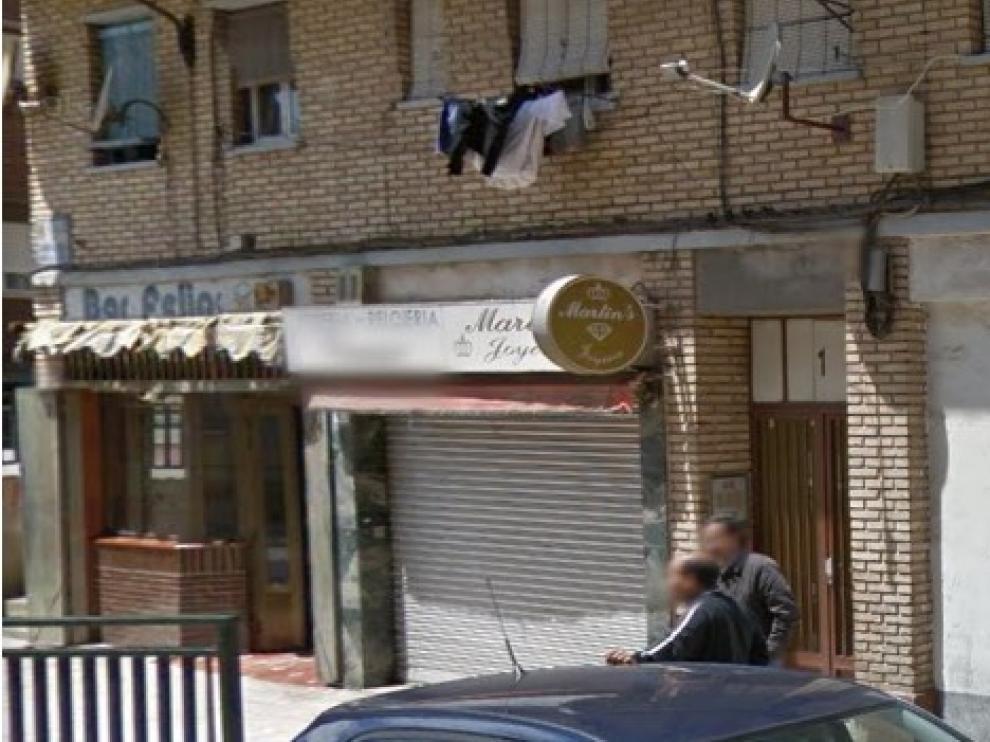 La joyería atracada el pasado martes se encuentra en el barrio de Oliver.