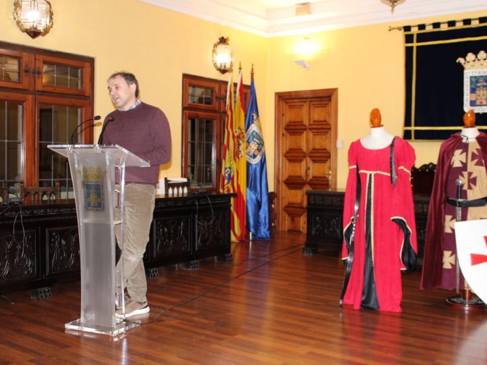 Luis Zueco explica la 'experiencia medieval' del Castillo de Grisel en un acto en el Ayuntamiento de Tarazona