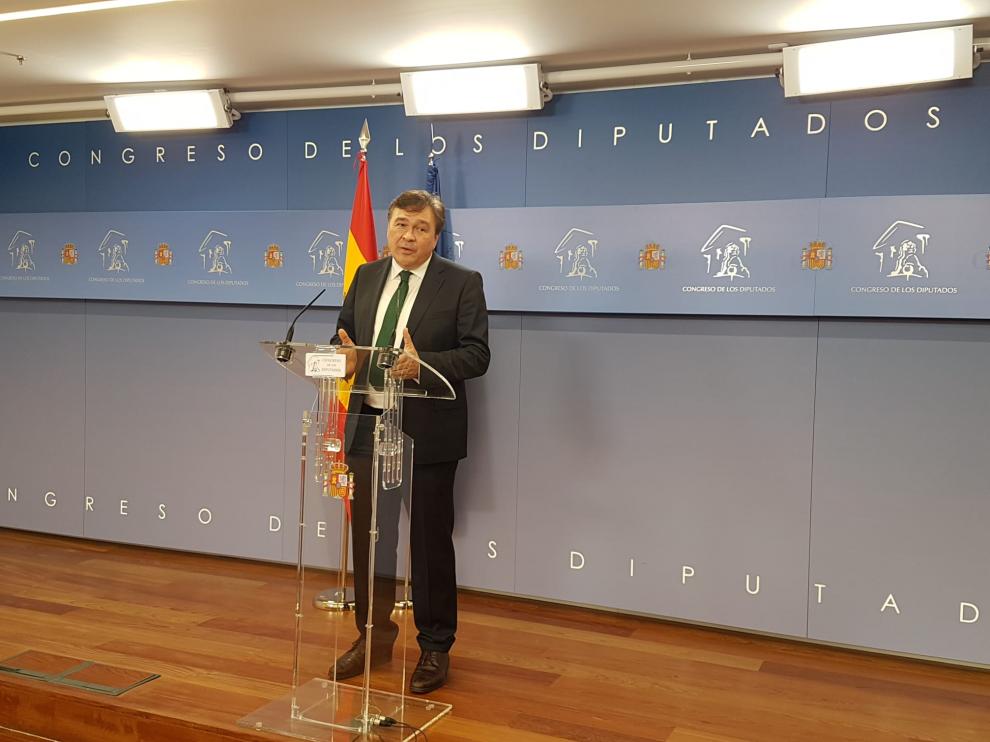 El diputado de Teruel Existe, Tomás Guitarte, en el Congreso.