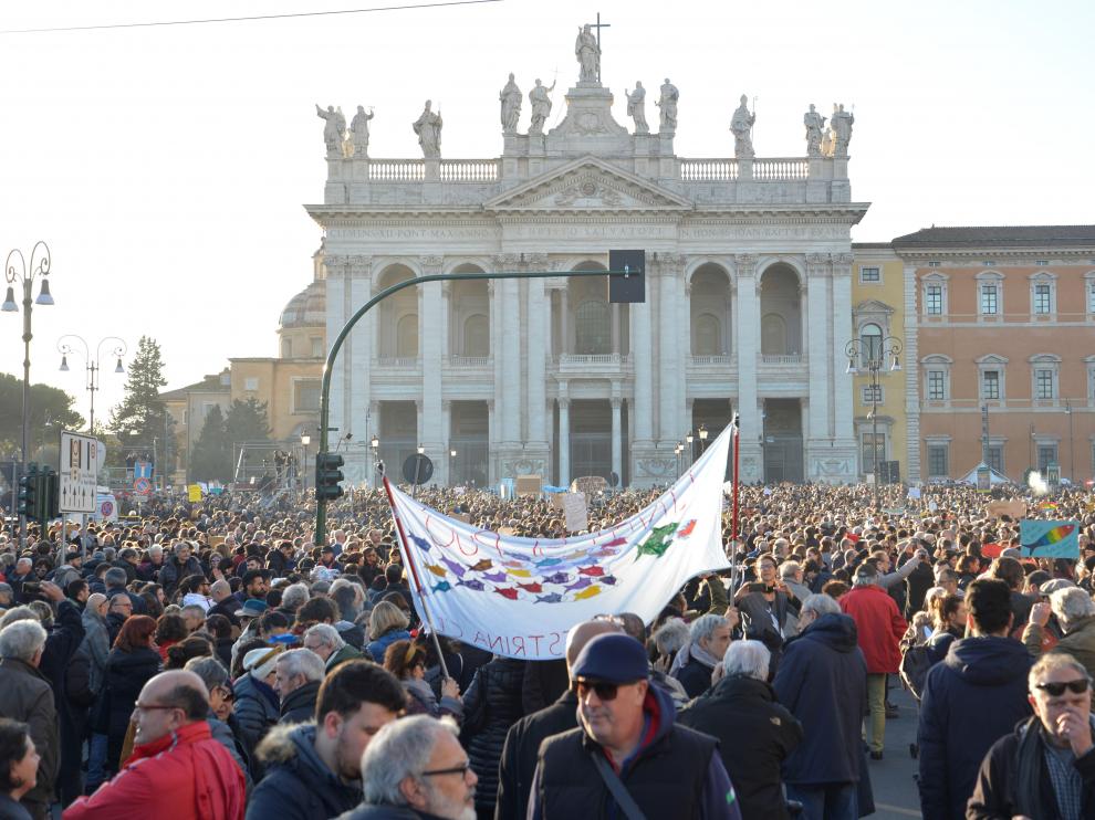 Más de 40.000 personas se manifestaron este sábado en Roma contra el ultraderechista Salvini
