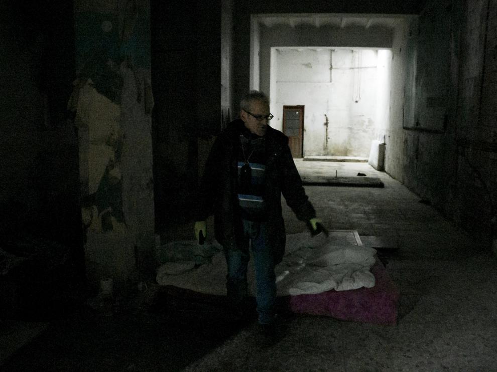 Juan Carlos Gaspar se ha instalado en los bajos del edificio de la avenida de Goya 91, en el local que hace años ocupaba una pescadería.