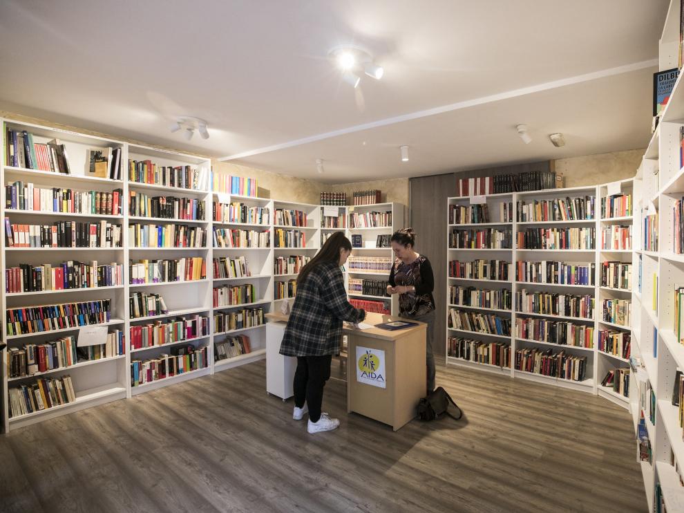 La ONG Aida ha abierto recientemente una librería en Zaragoza