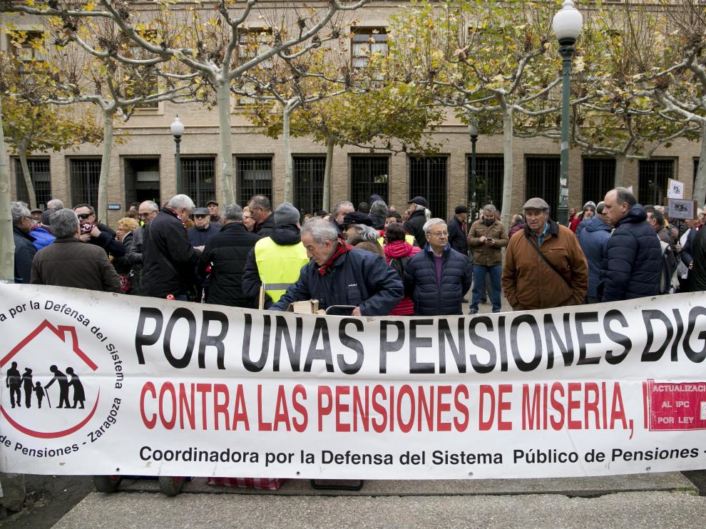 Protesta de pensionistas en Zaragoza