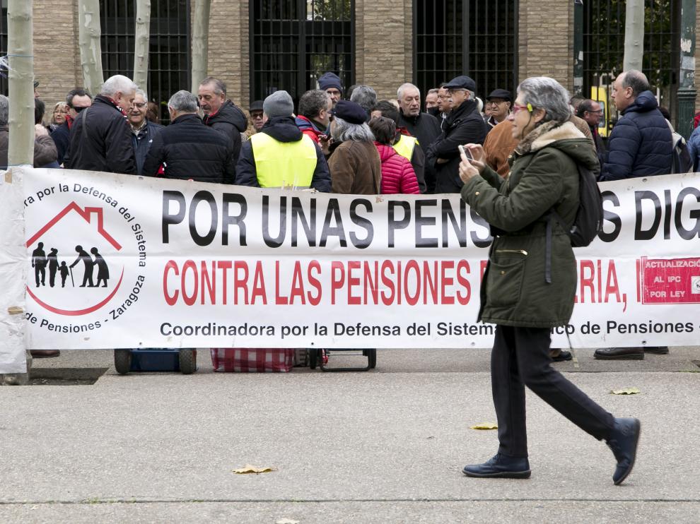 Protesta de pensionistas en Zaragoza