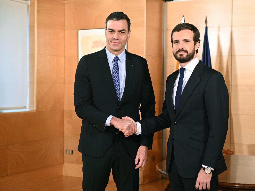 Reunión de Pedro Sánchez y Pablo Casado en el Congreso de los Diputados