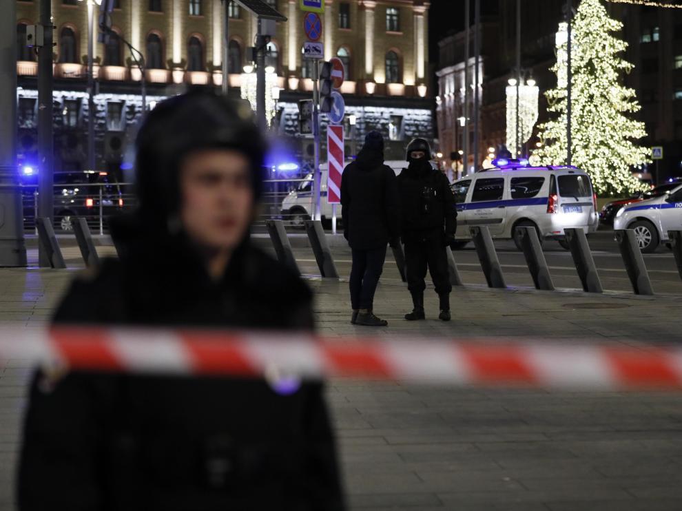 El tiroteo ha tenido lugar en la histórica plaza Lubianka, donde se encuentra el edificio principal del FSB, heredero del temido KGB.