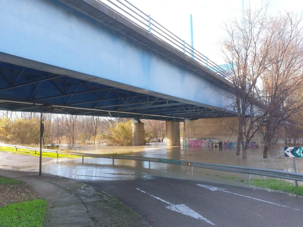 Uno de los puntos que se han cortado es el del camino Jarandín, bajo el puente de la avenida de Cataluña.