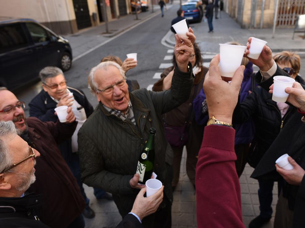 Algunos de los agraciados, en el centro aragonés 'El Cachirulo' de Reus.