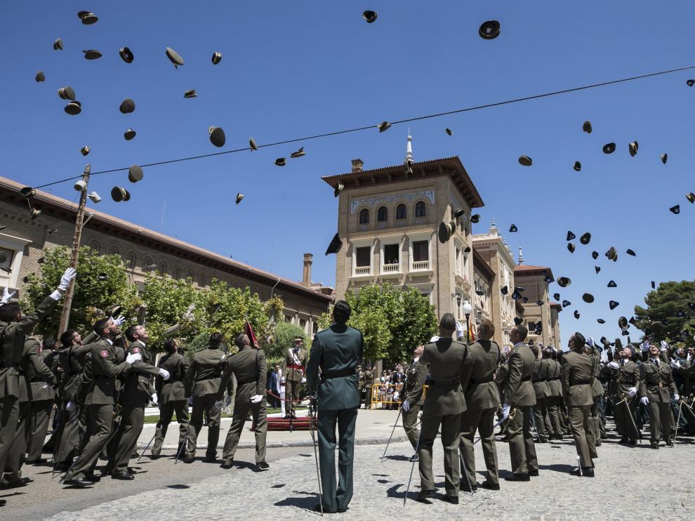 Academia General Militar. Acto de entrega de despachos con el Rey en julio