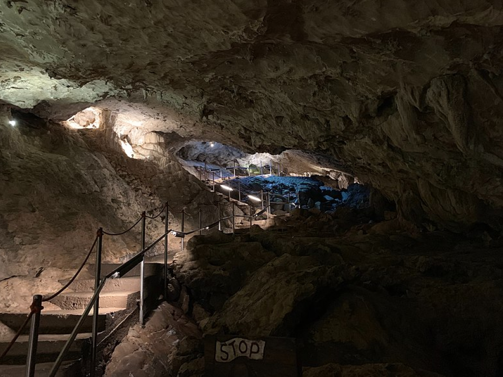 Cueva de las Güixas en Villanúa