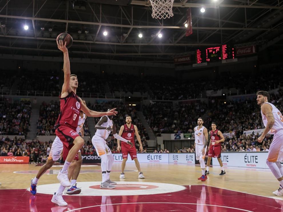 Partido de Casademont Zaragoza contra el Baskonia.