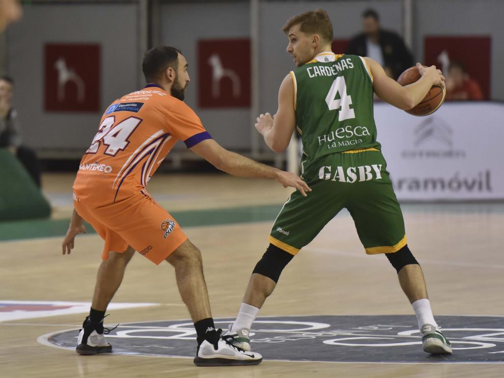 El Levitec Huesca consigue una convincente victoria ante el Palencia.