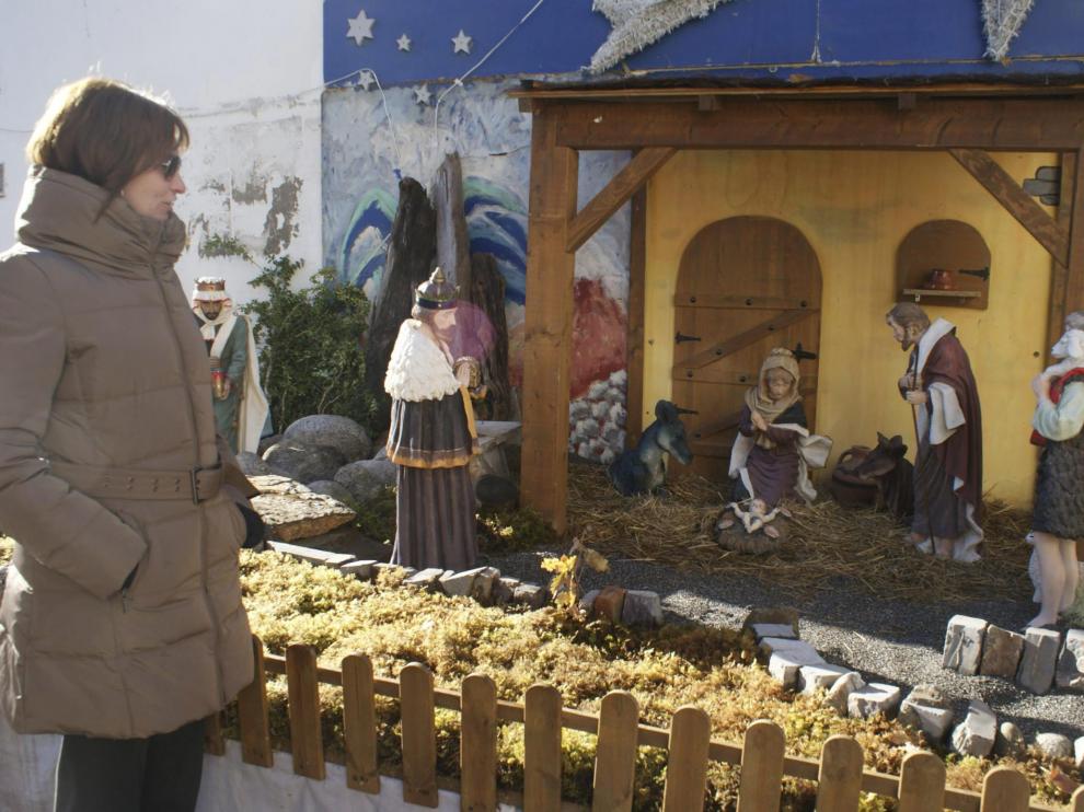 El nacimiento de Laspuña las figuras están atornilladas al suelo.