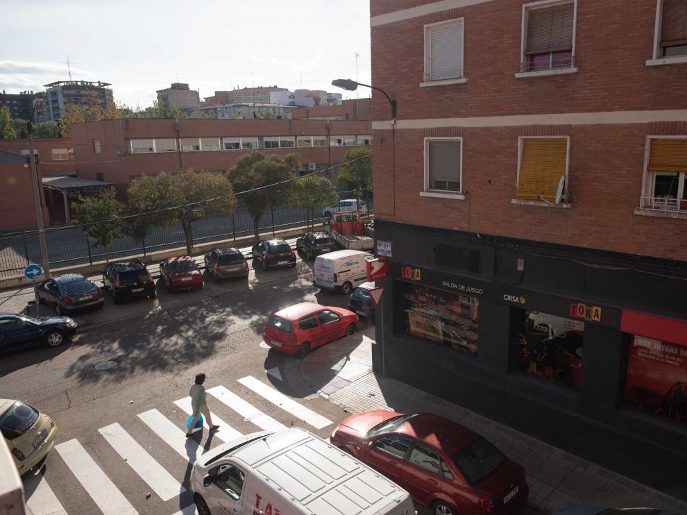 Local de apuestas a escasos metros del instituto Pablo Serrano, en Las Fuentes.