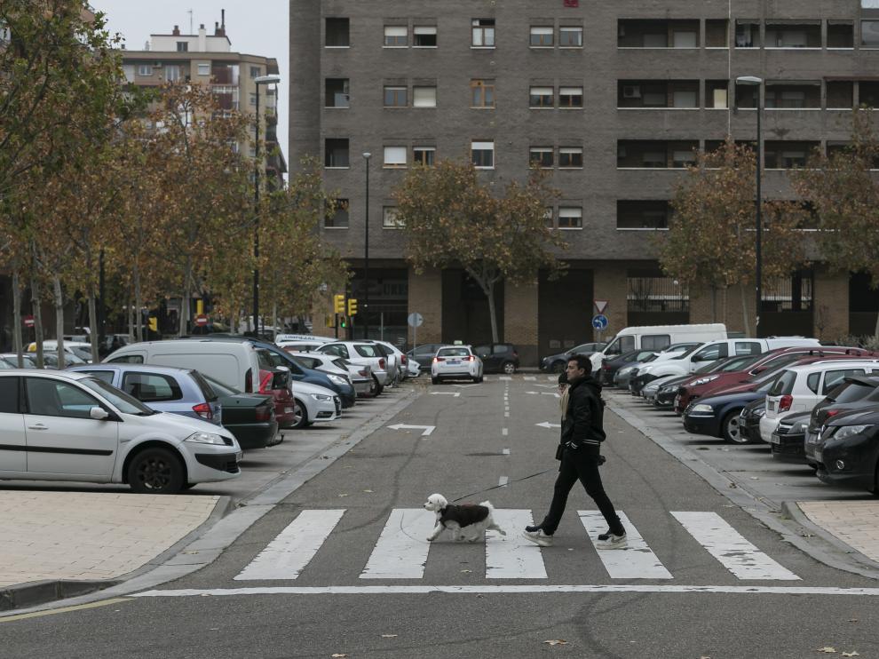 El primero de los aparcamientos disuasorios se instalará entre Valle de Zuriza y Caminos del Norte y ofrecerá 44 plazas