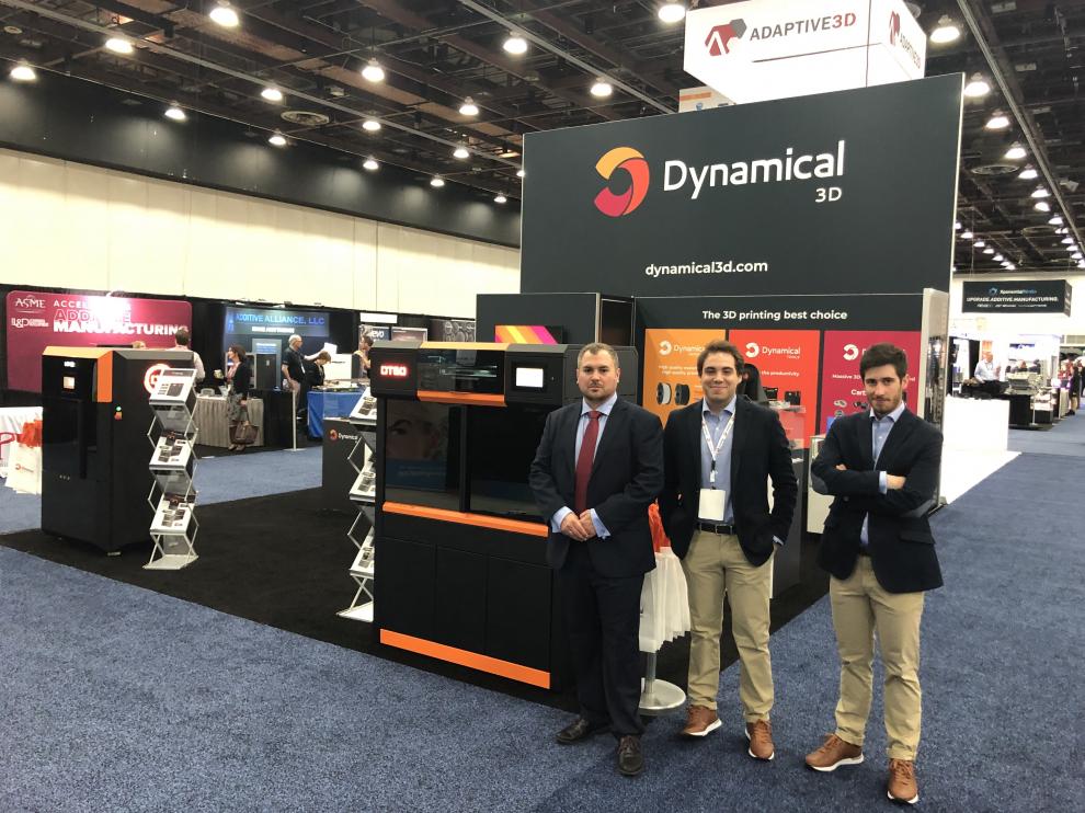 Pablo Murillo, Sergio Julián y Pablo Palacín, en una feria en el Cobo Center de Detroit (EE. UU.).