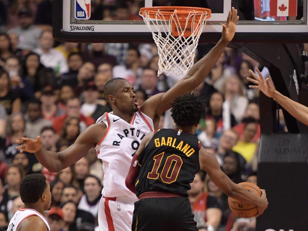 El ala-pívot español de origen congoleño Serge Ibaka, con el número nueve, en el partido del martes.