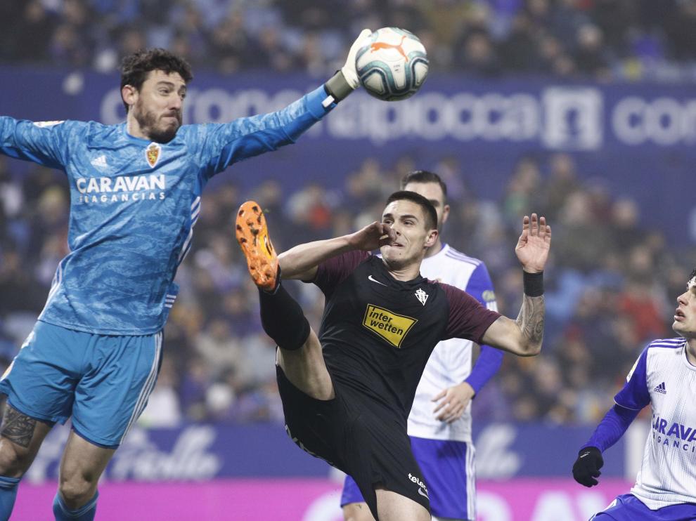 Partido Real Zaragoza-Sporting de Gijón en La Romareda