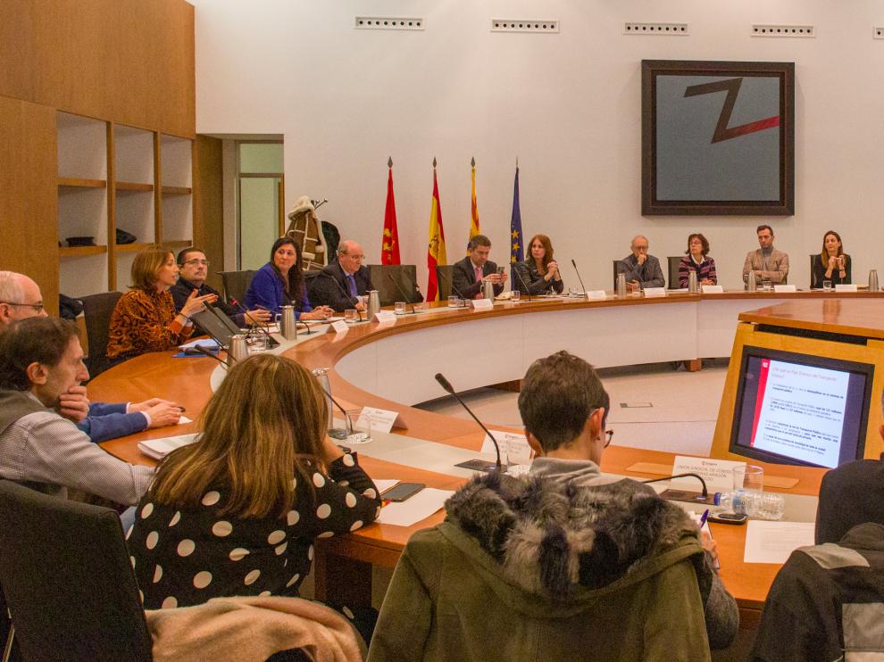 Reunión del Consejo de Ciudad en el Seminario de Zaragoza