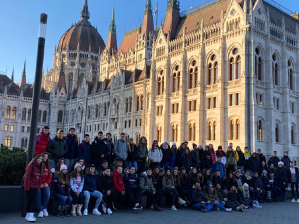 ‘Destino Budapest’ lo componen 68 jóvenes de ocho localidades de la comarca