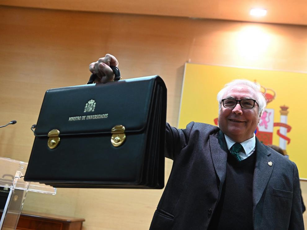 Toma de posesión de Manuel Castells como ministro de Universidades.