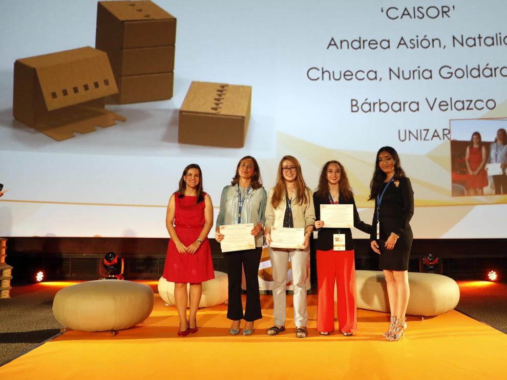 Nuria Galdáraz, Andrea Asión, Natalia Chueca y Bárbara María Velazco, alumnas de la Universidad de Zaragoza.