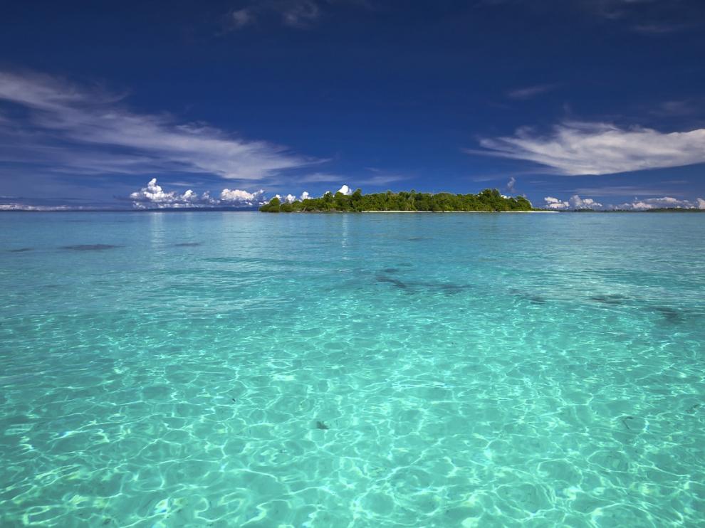 Imagen de archivo de una isla de Indonesia