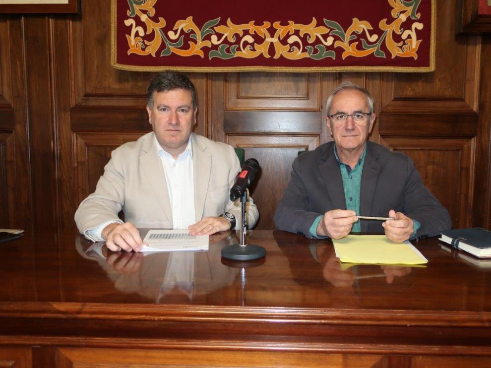 José Luis Torán y Samuel Morón, durante la presentación el balance de la OMIC.