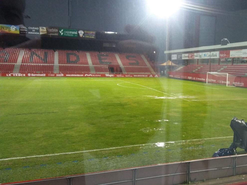 Mirandés y Real Zaragoza jugarán el partido de la 24ª jornada de liga este sábado a las 21.00 en un césped muy alterado por las circunstancias meteorológicas