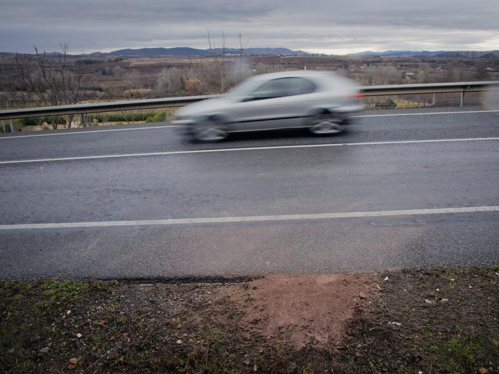 El cuerpo sin vida de la víctima se halló sobre las 5.00 del domingo en la cuneta de la N-234, a la entrada de Paracuellos de Jiloca.
