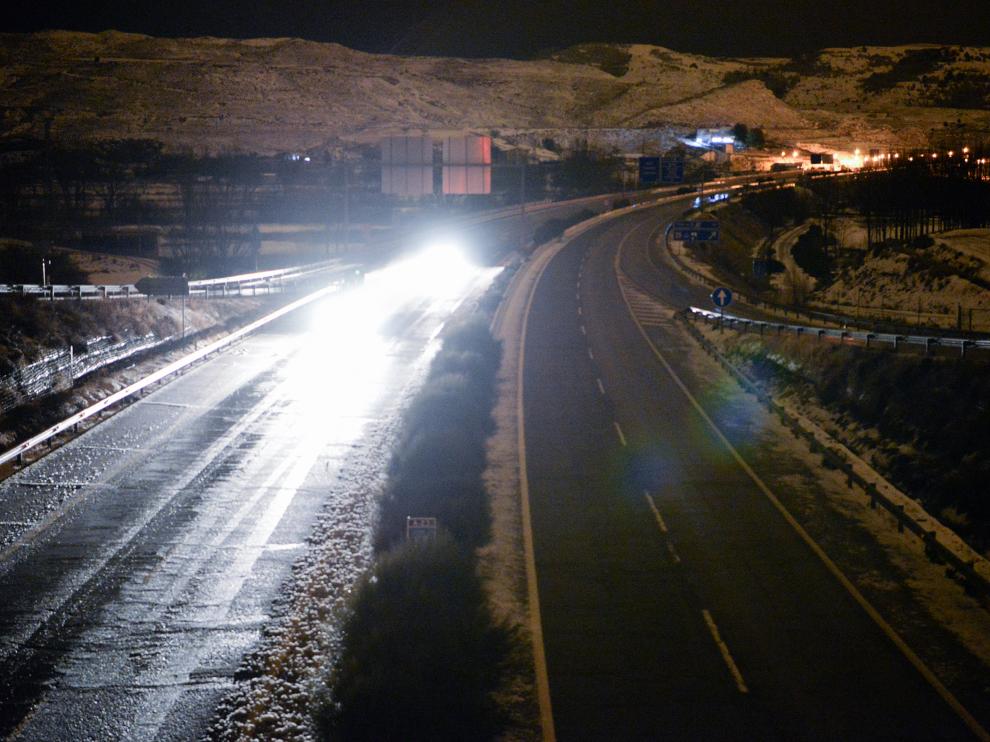 Circulación en la A-23 en Teruel después de los cortes por la nevada