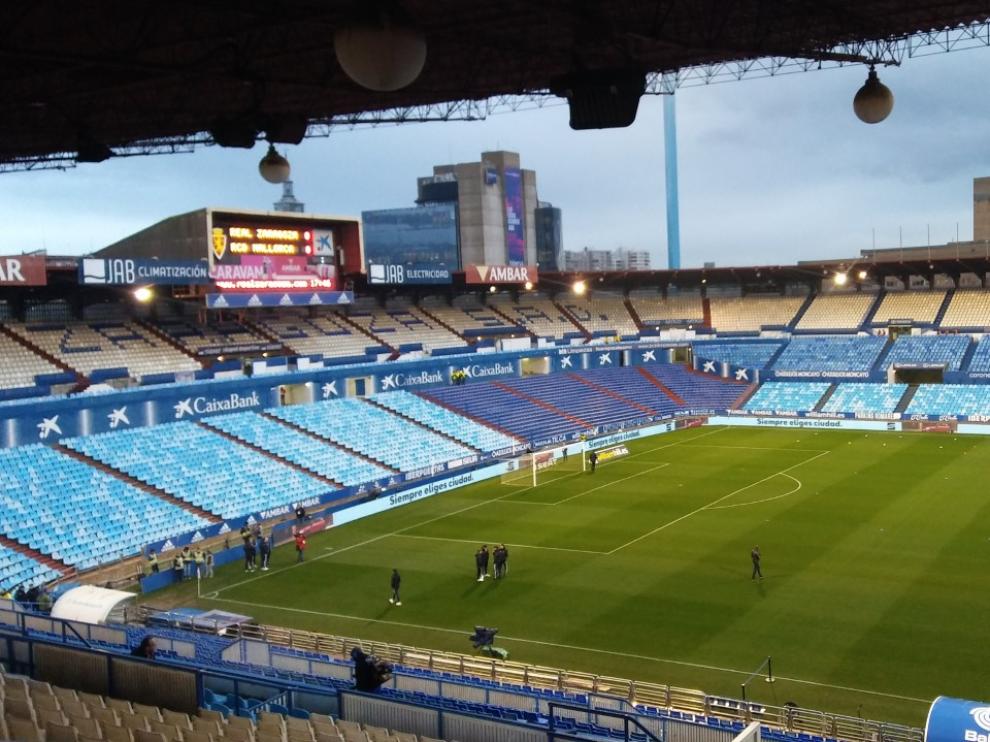 Vista de La Romareda antes de empezar el partido de la Copa del Rey entre el Real Zaragoza y el Mallorca