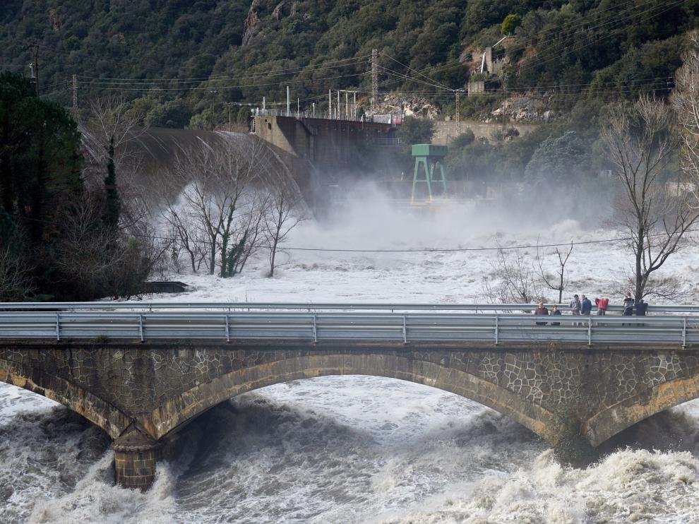 El río Ter a su paso por la presa del Pasteral, en Gerona.