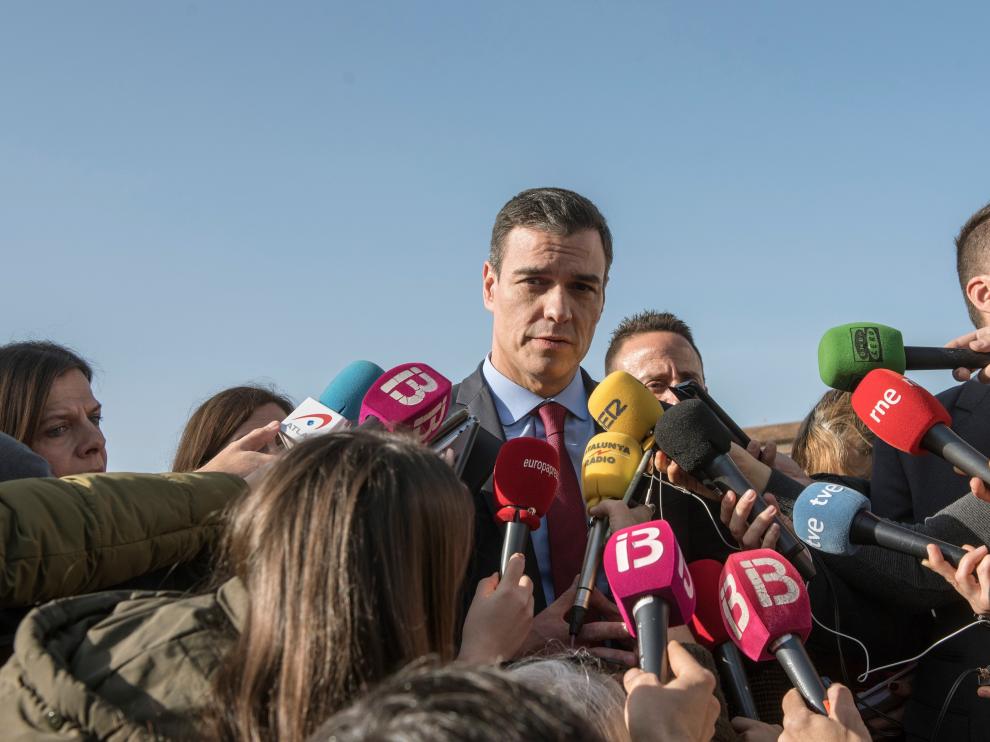 Pedro Sánchez, este miércoles, en su visita a las zonas afectadas por la borrasca Gloria en Mallorca
