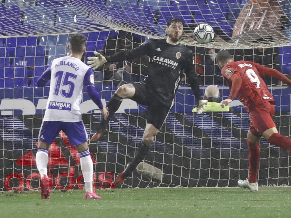 Partido entre el Real Zaragoza y el Numancia
